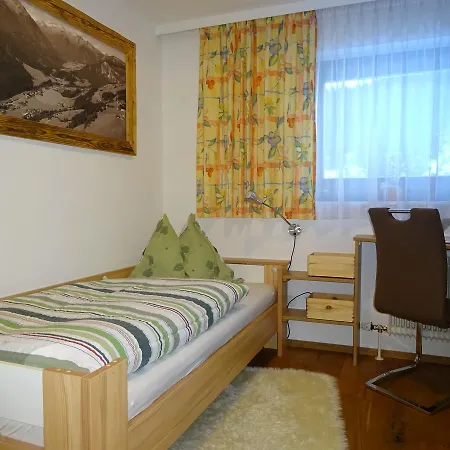 Πανσιόν Haus Kaserer Wald im Pinzgau