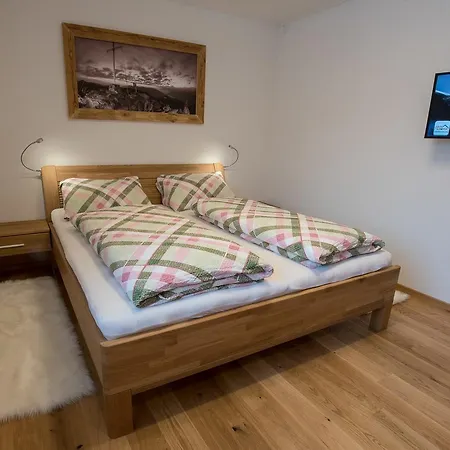 Haus Kaserer * Wald im Pinzgau